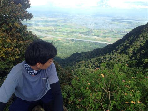 Mt. Arayat Traverse Dayhike Guide (Itinerary + Tips) .